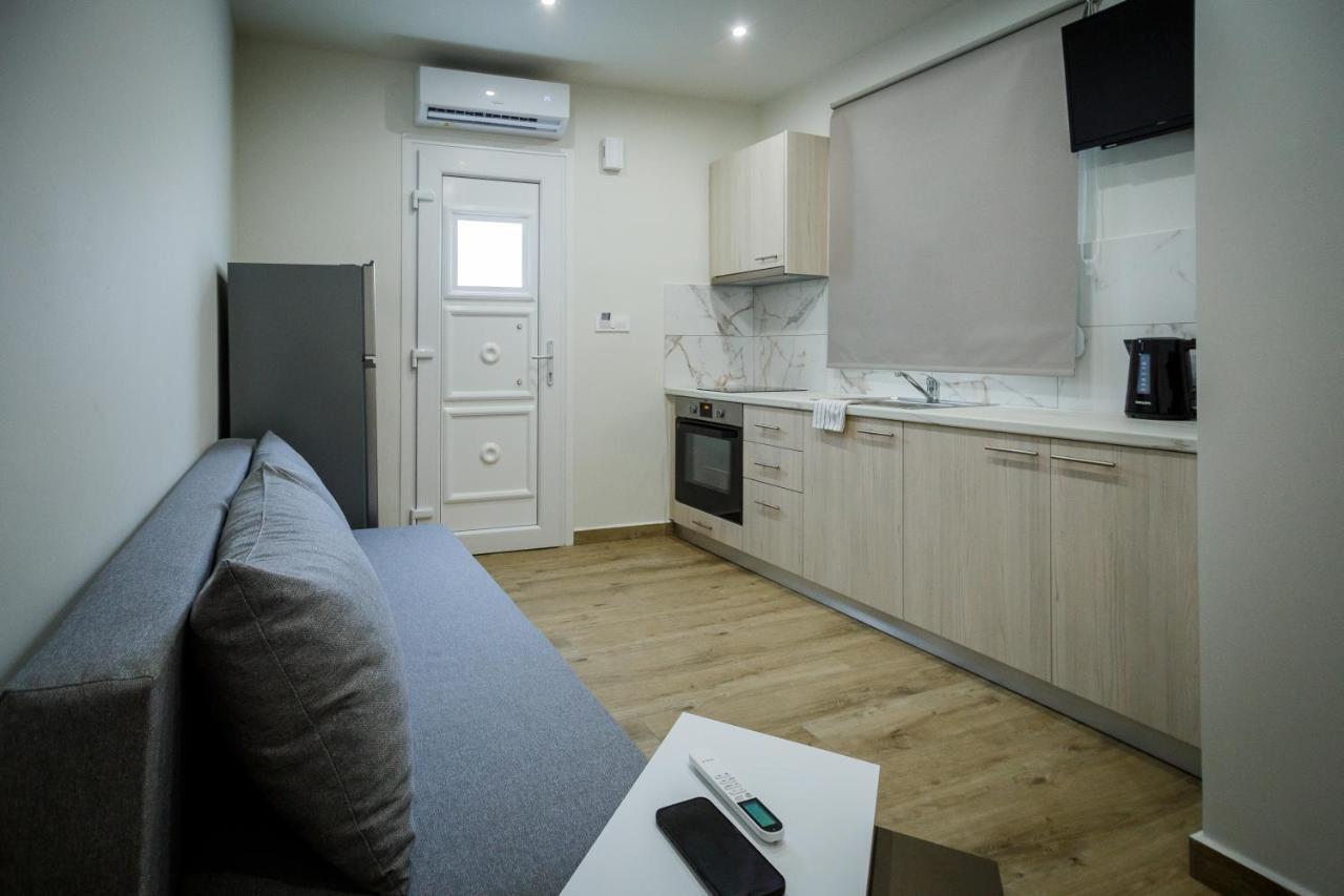 Central Corner Apts Zakintos Zewnętrze zdjęcie